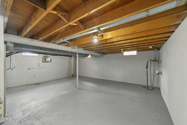 277 Shoreham Lane, Toledo, OH 43612