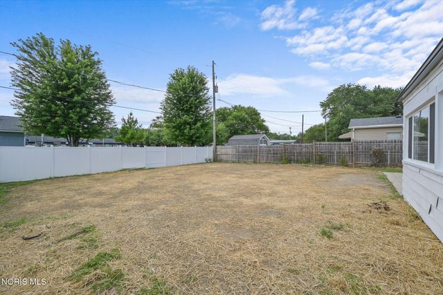 277 Shoreham Lane, Toledo, OH 43612