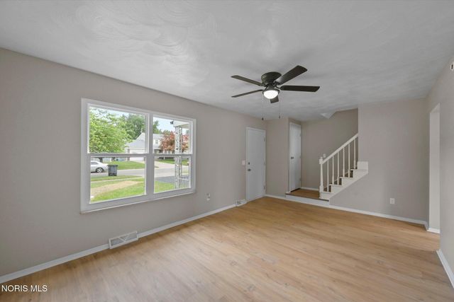 277 Shoreham Lane, Toledo, OH 43612