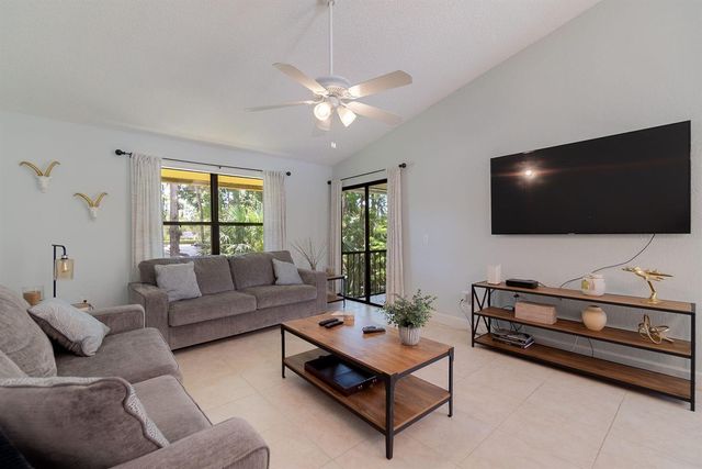 13095 Belhaven Court 11, Wellington, FL 33414