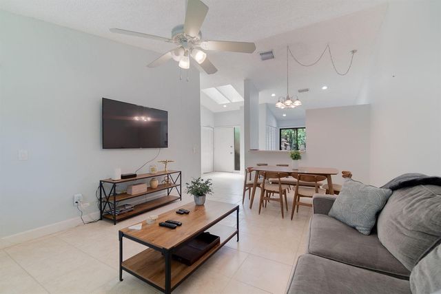 13095 Belhaven Court 11, Wellington, FL 33414