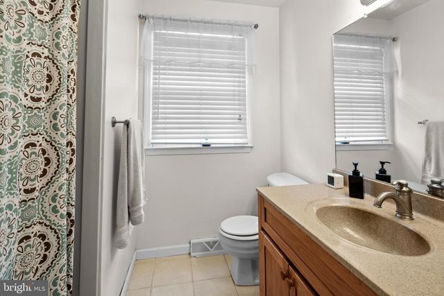2427 SHELBURN RD, Millville, NJ 08332