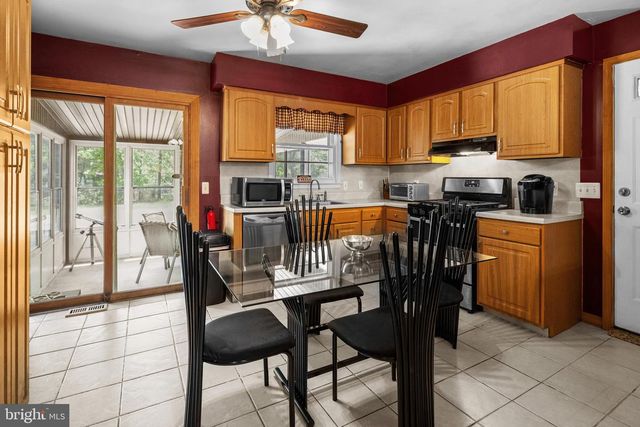 2427 SHELBURN RD, Millville, NJ 08332
