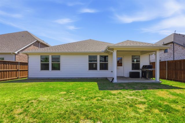 10624 Copeland Lane, Fort Worth, TX 76126