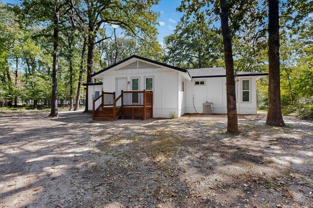 1345 Tawakoni Drive, West Tawakoni, TX 75474