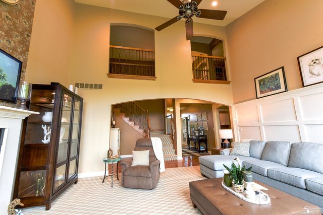 327 Pebble Beach Drive, Monroe, MI 48162