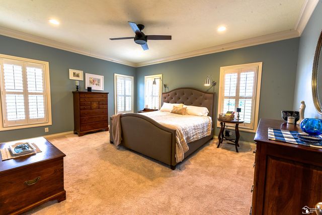 327 Pebble Beach Drive, Monroe, MI 48162