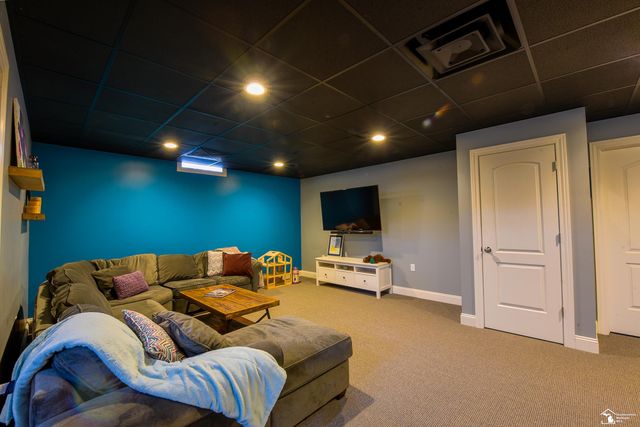 327 Pebble Beach Drive, Monroe, MI 48162
