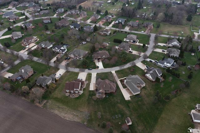 327 Pebble Beach Drive, Monroe, MI 48162
