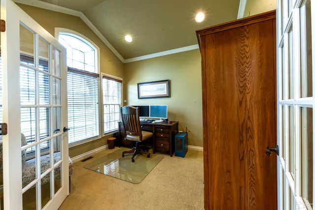 327 Pebble Beach Drive, Monroe, MI 48162