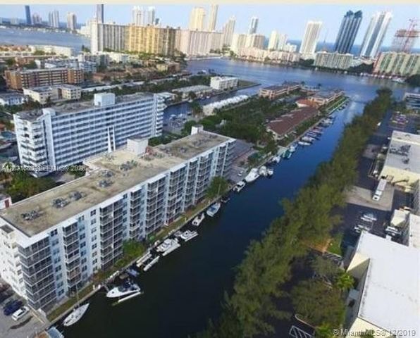 3660 NE 166th St 511, North Miami Beach, FL 33160