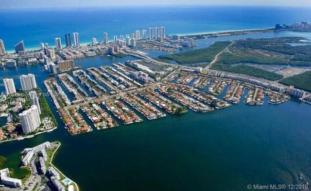 3660 NE 166th St 511, North Miami Beach, FL 33160