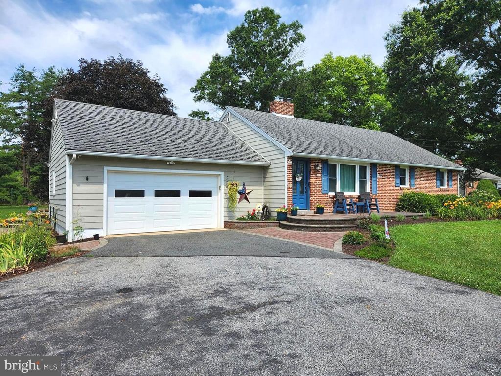 274 SCHOOLHOUSE RD, West Grove, PA 19390