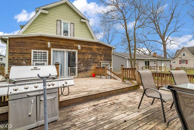 128 S court Street, Standish, MI 48658