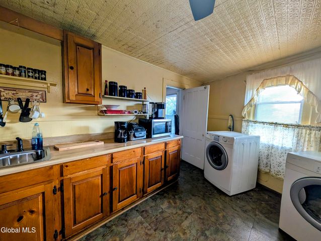 21 Morris Street, Cohoes, NY 12047