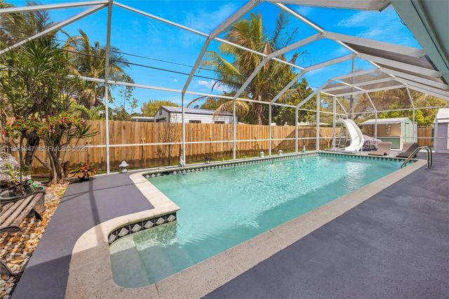 8711 SW 191st St, Cutler Bay, FL 33157