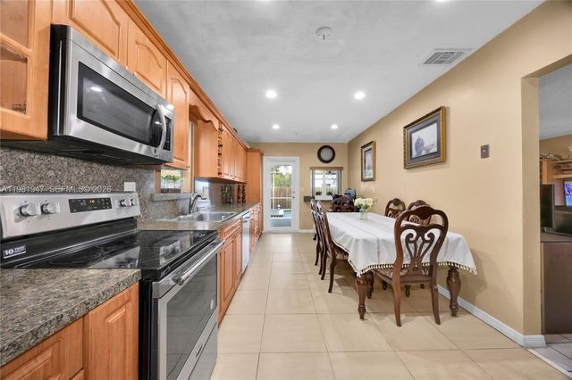 8711 SW 191st St, Cutler Bay, FL 33157