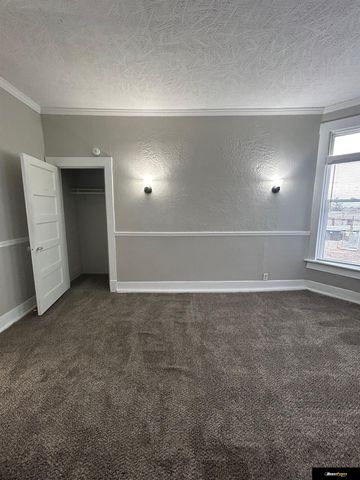 1113 Park Avenue, Omaha, NE 68105