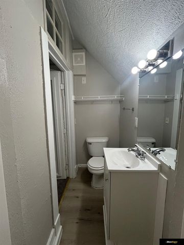 1113 Park Avenue, Omaha, NE 68105