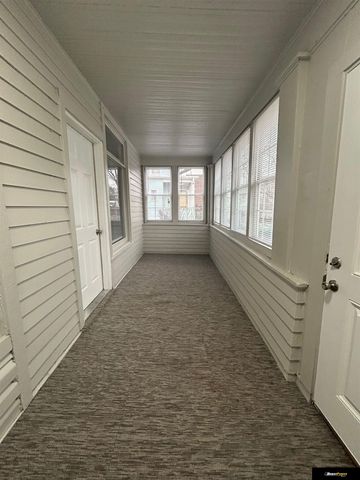 1113 Park Avenue, Omaha, NE 68105