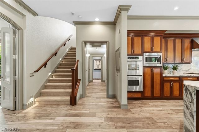 9504 Balatta Canyon Court, Las Vegas, NV 89144