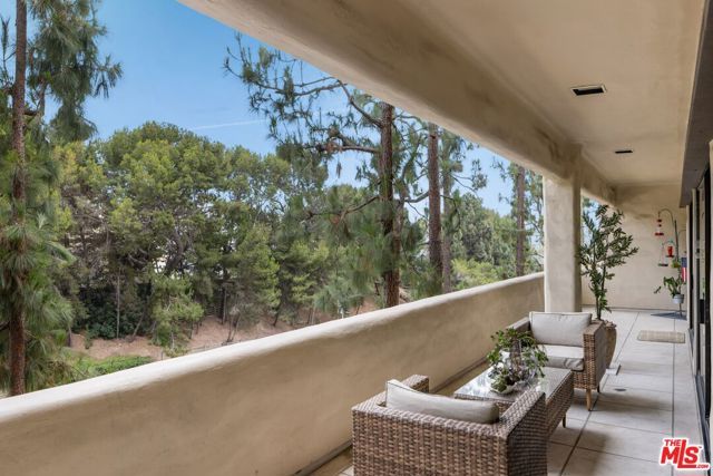2184 Century Woods Way, Los Angeles, CA 90067