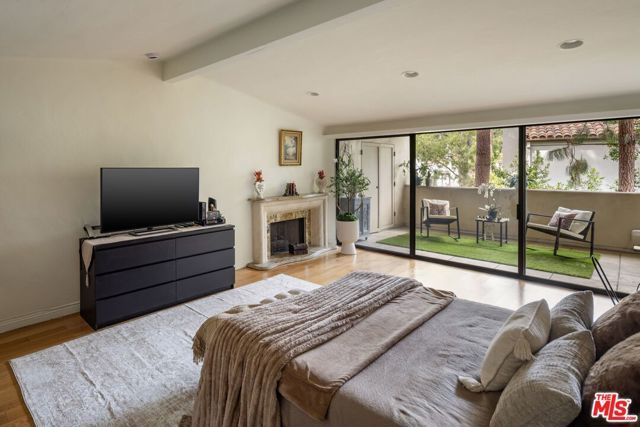 2184 Century Woods Way, Los Angeles, CA 90067