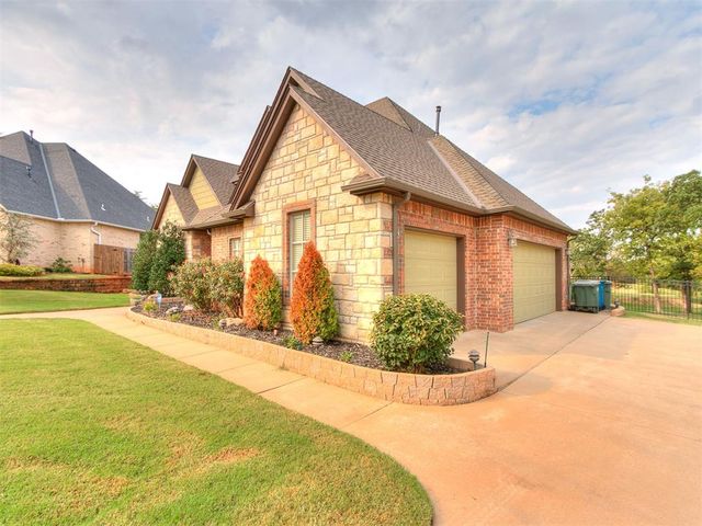 1516 Briar Forest Circle, Edmond, OK 73025