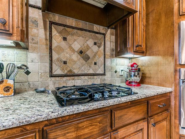 1516 Briar Forest Circle, Edmond, OK 73025