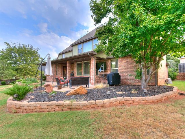 1516 Briar Forest Circle, Edmond, OK 73025