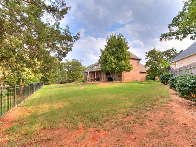 1516 Briar Forest Circle, Edmond, OK 73025