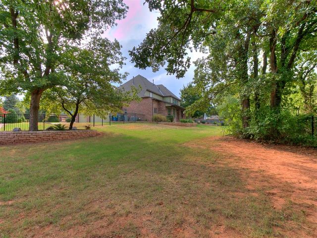1516 Briar Forest Circle, Edmond, OK 73025