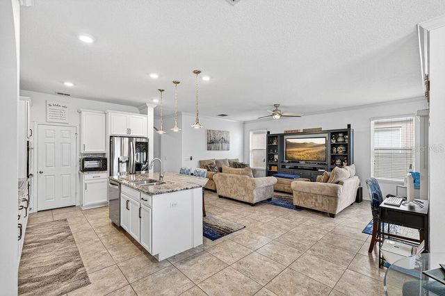 3943 GREEN SABAL DRIVE, Orlando, FL 32824