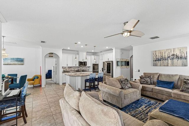 3943 GREEN SABAL DRIVE, Orlando, FL 32824