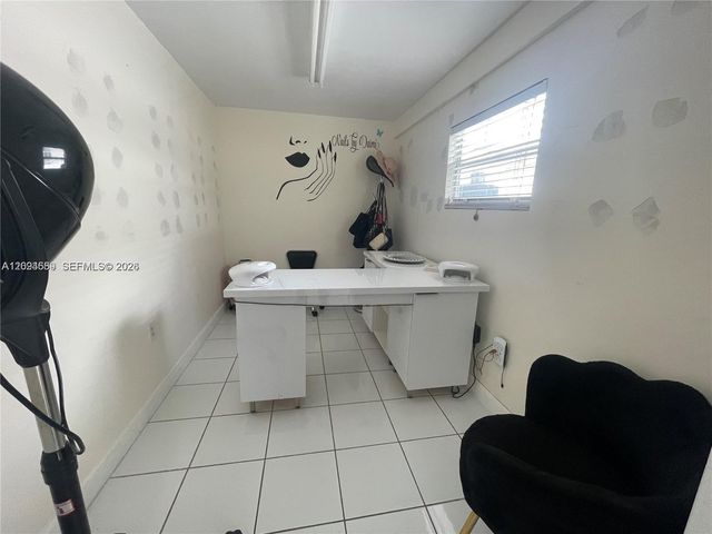 961 W 37th Terrace 30, Hialeah, FL 33012