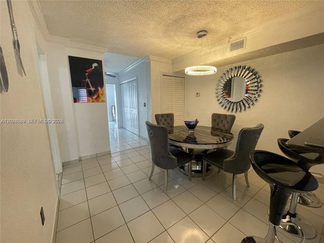 961 W 37th Terrace 30, Hialeah, FL 33012