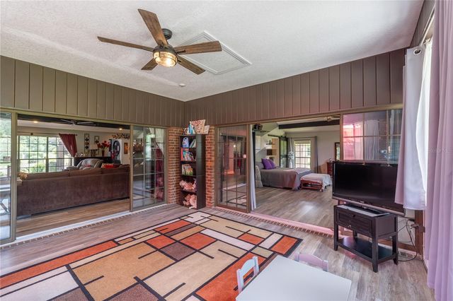 2550 SE 40TH STREET, Ocala, FL 34480