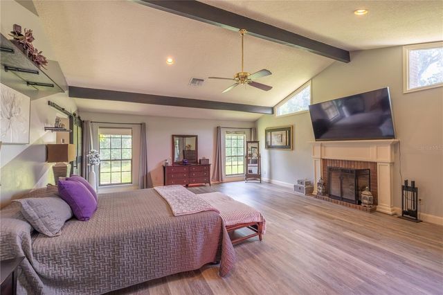 2550 SE 40TH STREET, Ocala, FL 34480