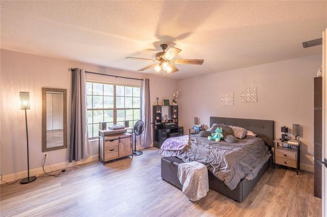 2550 SE 40TH STREET, Ocala, FL 34480