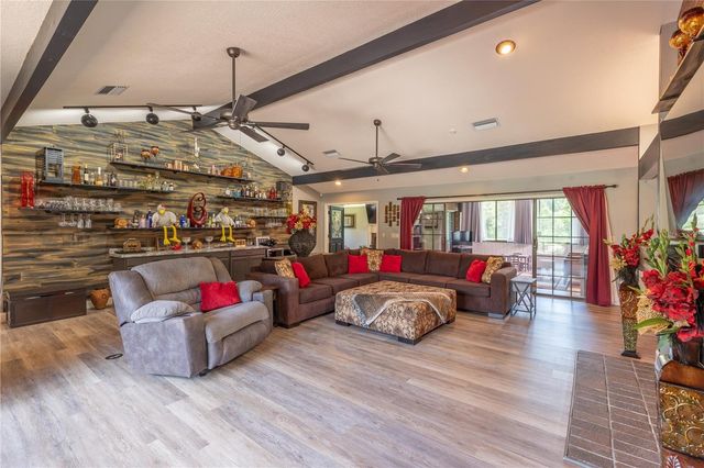 2550 SE 40TH STREET, Ocala, FL 34480