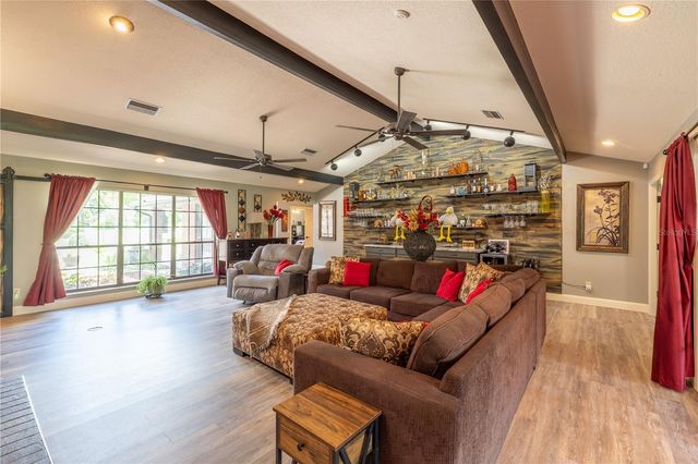 2550 SE 40TH STREET, Ocala, FL 34480