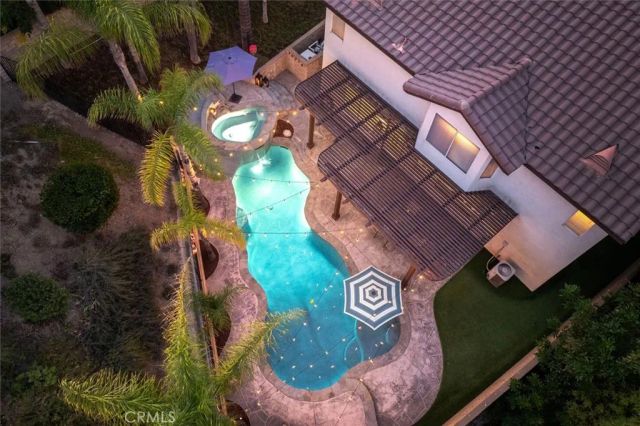29053 Raintree Lane, Saugus, CA 91390