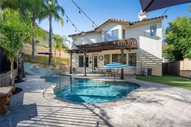 29053 Raintree Lane, Saugus, CA 91390