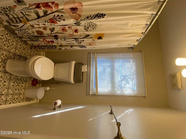 733 Stonewall Avenue, Jacksonville, NC 28540