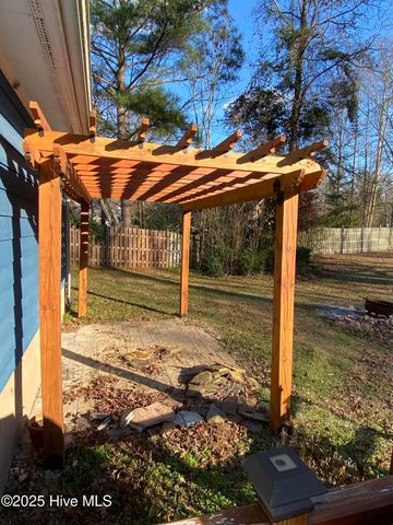 733 Stonewall Avenue, Jacksonville, NC 28540