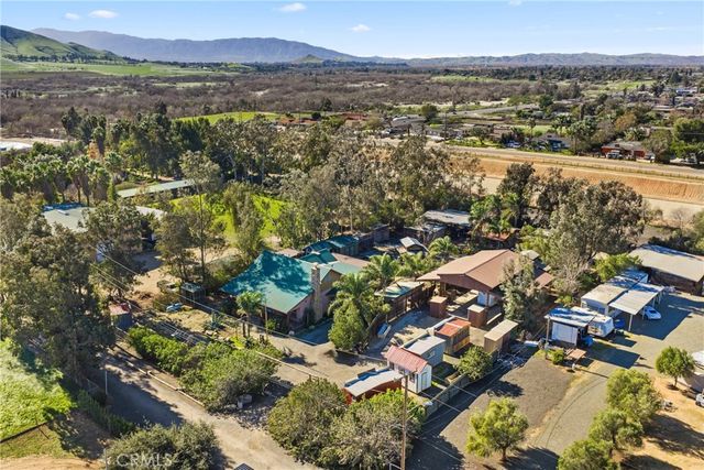 6091 Appaloosa Avenue, Jurupa Valley, CA 92509