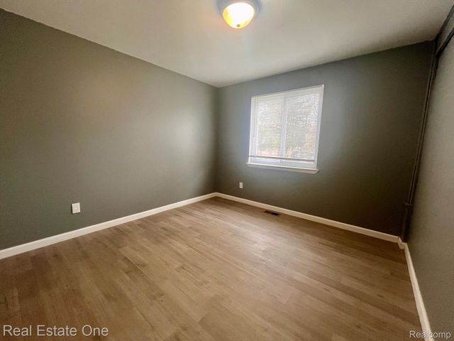 8650 Cedar Court, Superior Charter Township, MI 48198