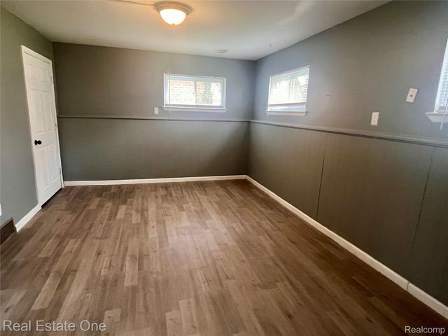 8650 Cedar Court, Superior Charter Township, MI 48198