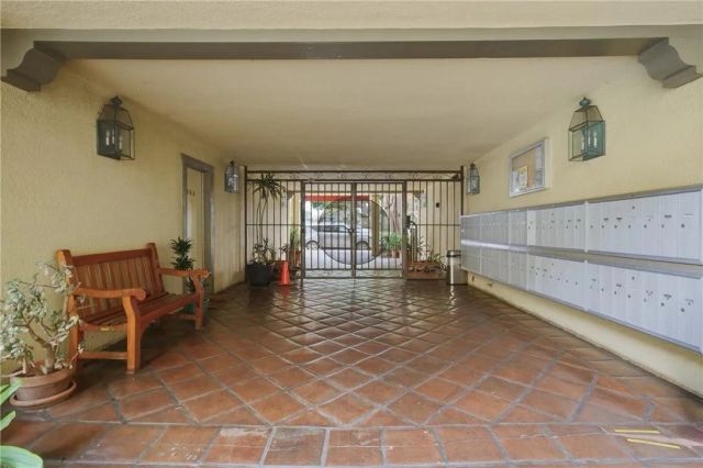 2311 4th Street 106, Santa Monica, CA 90405