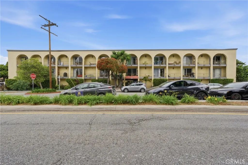 2311 4th Street 106, Santa Monica, CA 90405